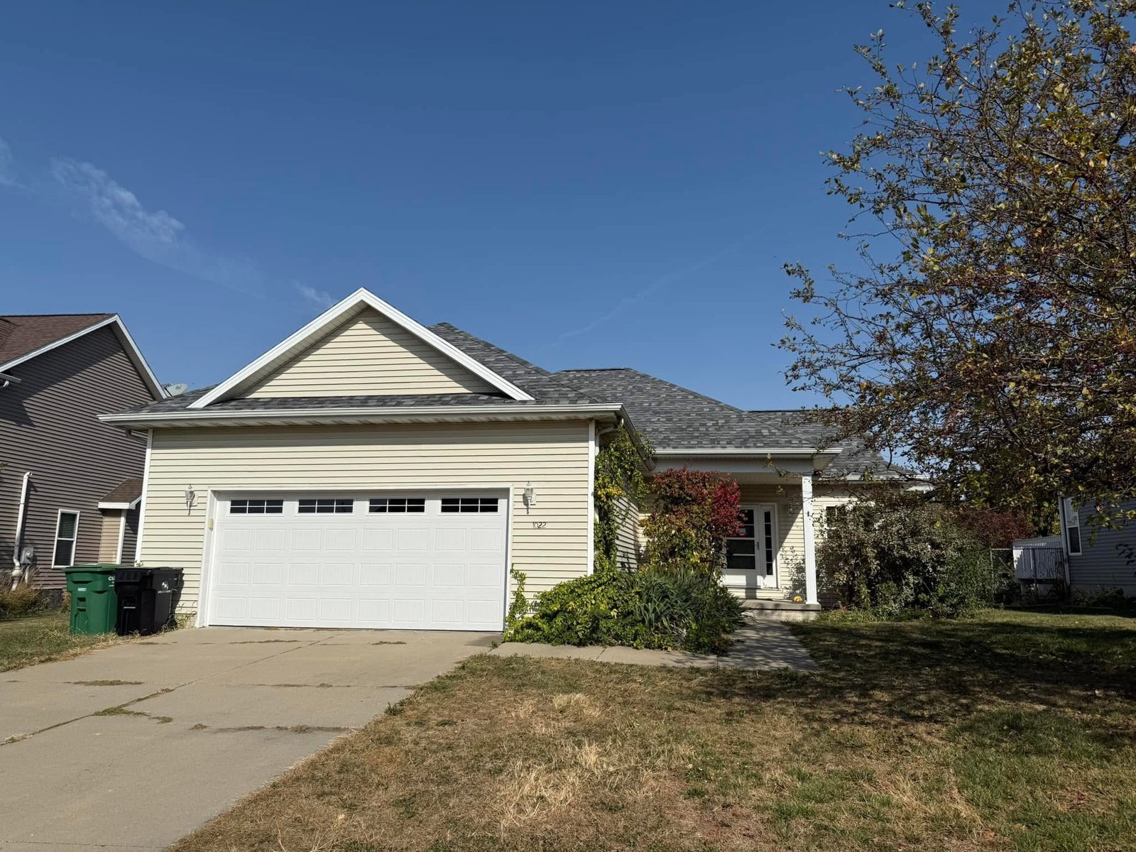 Metal roofing panels installed on a Des Moines area home